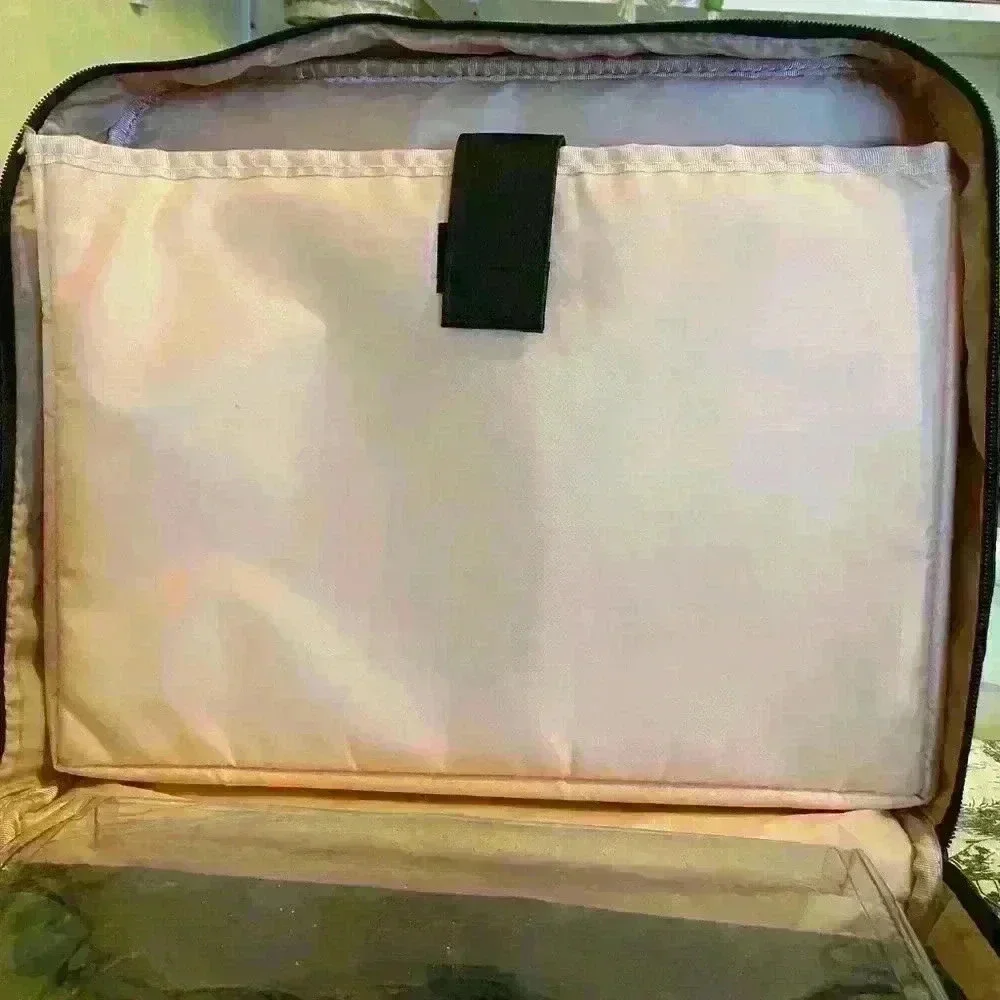 Cosmetic Carrier.